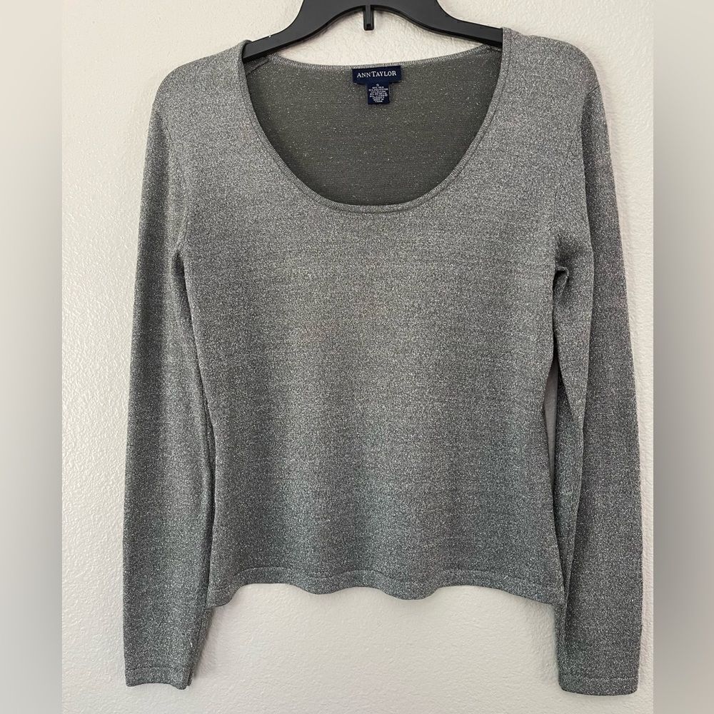 Ann Taylor Silk Blend Silver Metallic Top Size Small - Picture 2 of 4